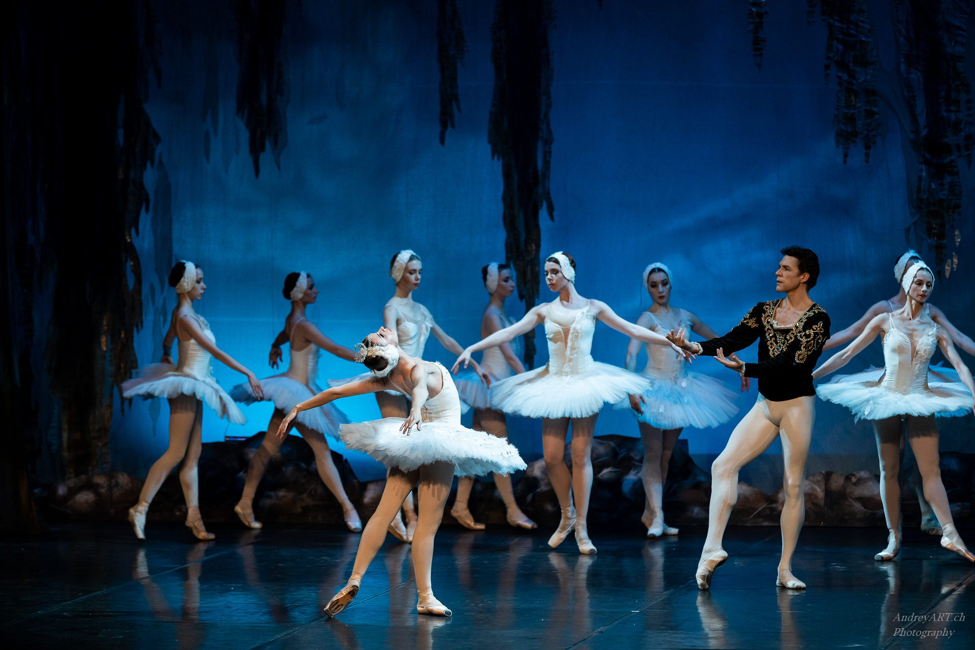 Le Lac Des Cygnes Grand Ballet De Kiev LE LAC DES CYGNES, Ballet de Kiev 2019, photo Andrey Art (346) - Andrey